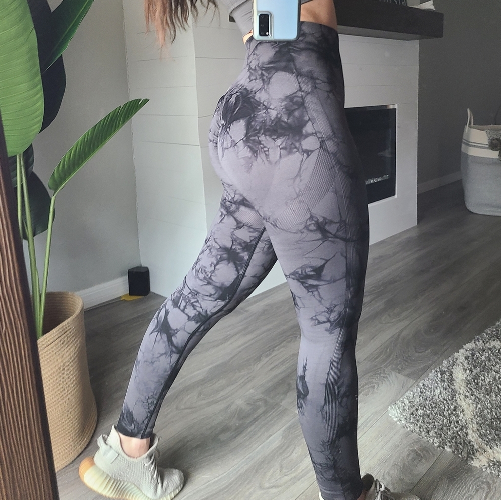 High Rise Seamless Leggings TikTok - Picture 2 of 3